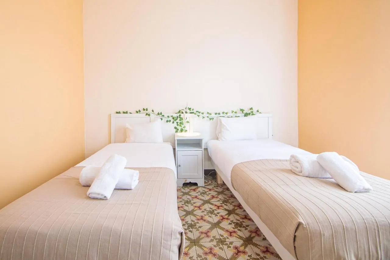 Be Barcelona Arco Del Triunfo Sunny Colors 2 Apartment 0*,  Spain